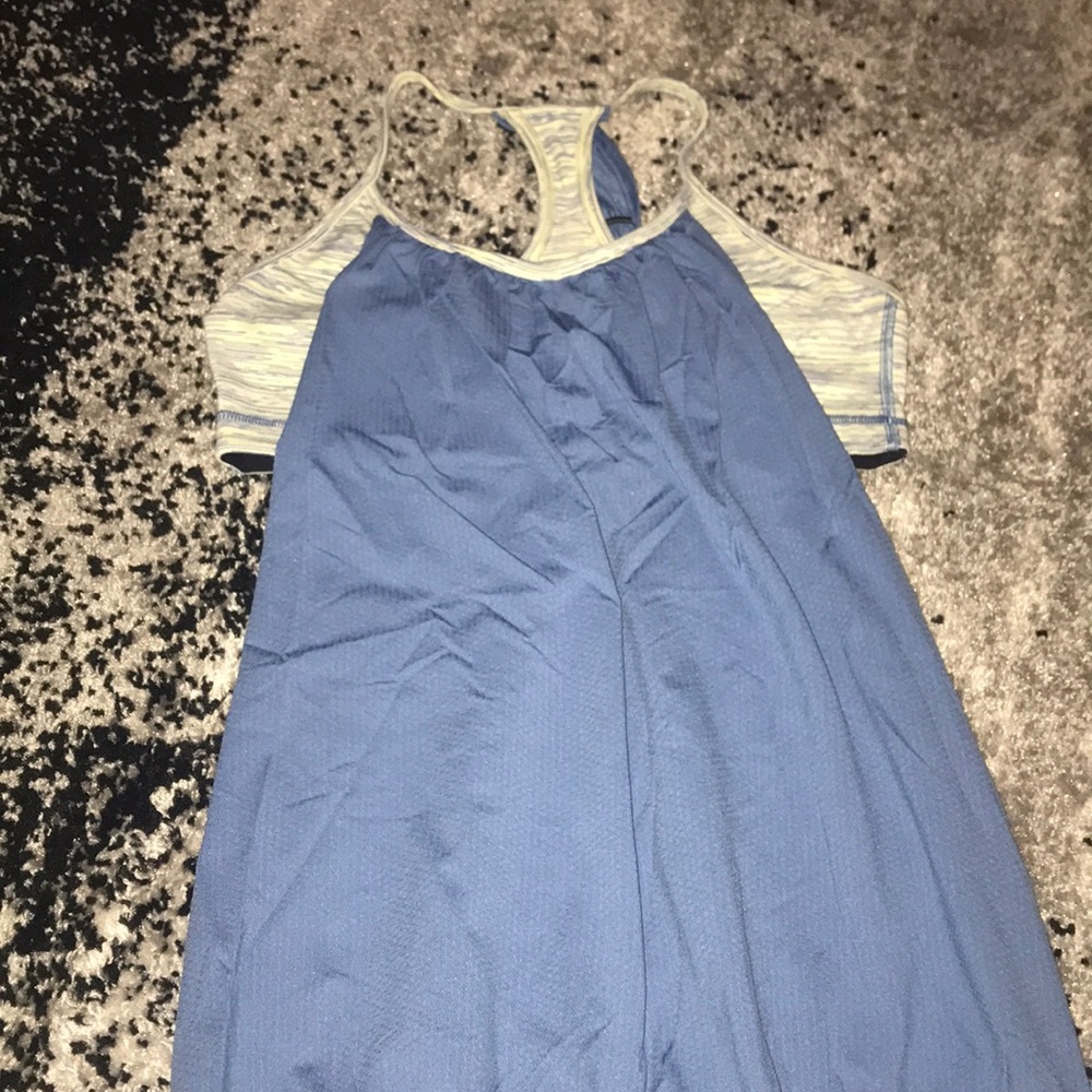 Lululemon tank size 8